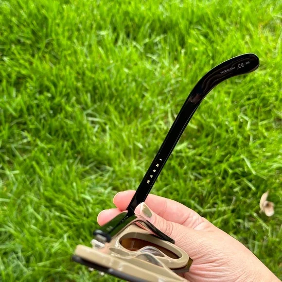 NWT MARNI SUNGLASSES - Picture 3 of 7